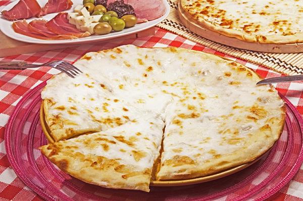 PIZZA 4 FORMAGGI FRESCA 1PZ=CIRCA 510GR